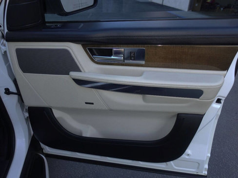 Used 2012 Land Rover Range Rover Sport Supercharged image 39