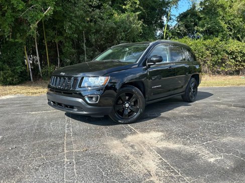 Used 2015 Jeep Compass High Altitude image 3