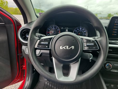 Used 2023 Kia Forte LXS w/ LXS Technology Package image 21