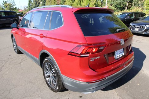 Used 2018 Volkswagen Tiguan SEL w/ 3rd Row Seat Package image 3