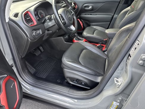 Used 2021 Jeep Renegade Trailhawk w/ Sun & Sound Group image 16