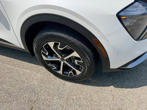 Used 2023 Kia Sportage EX image 9