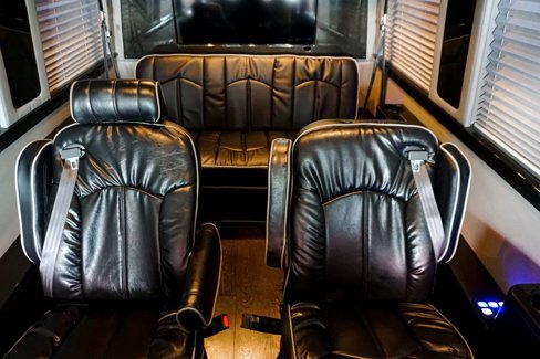Used 2014 Mercedes-Benz Sprinter 2500 image 32