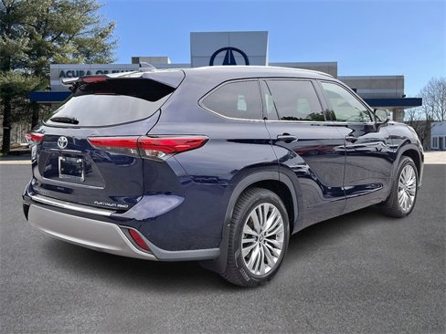 Used 2022 Toyota Highlander Platinum image 6