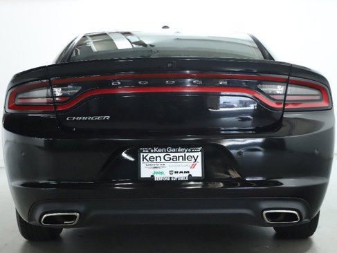 Used 2022 Dodge Charger SXT image 40