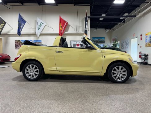 Used 2007 Chrysler PT Cruiser Touring image 4
