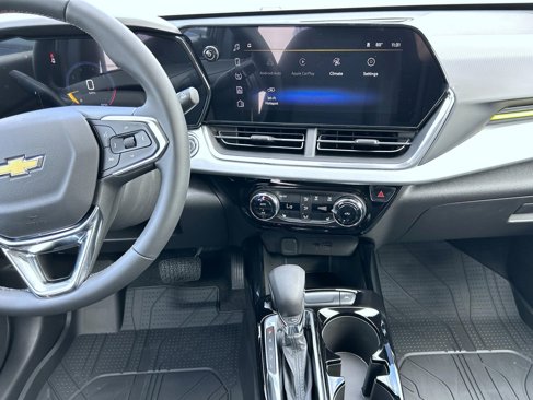 New 2026 Chevrolet Trax LT w/ Driver Confidence Package image 12