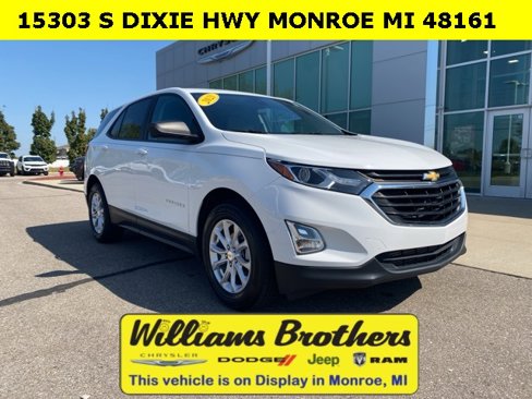 Used 2021 Chevrolet Equinox LS w/ LS Convenience Package image 3