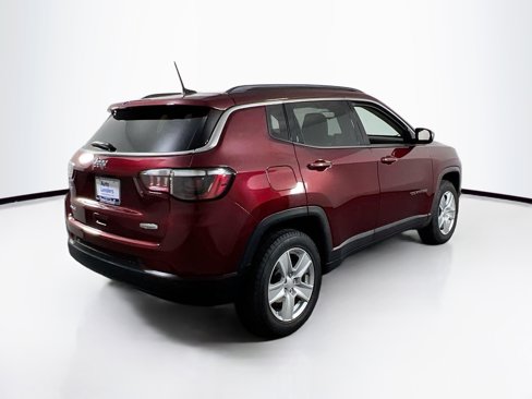 Used 2022 Jeep Compass Latitude image 5
