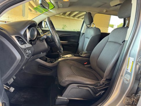 Used 2015 Dodge Journey SXT w/ Flexible Seating Group image 11