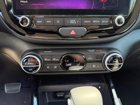 Used 2025 Kia Soul EX image 21