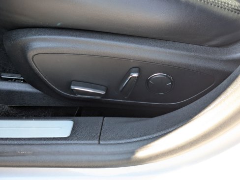 Used 2016 Lincoln MKZ w/ Equipment Group 200A Select image 16