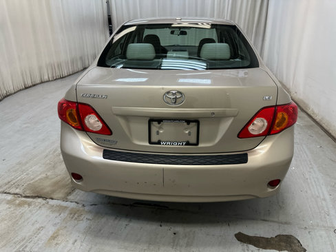 Used 2010 Toyota Corolla LE image 7