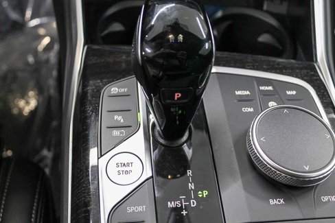 Certified 2022 BMW 330e w/ Driving Assistance Package image 22