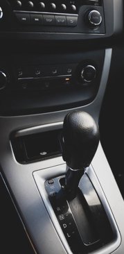 Used 2015 Nissan Sentra S image 9