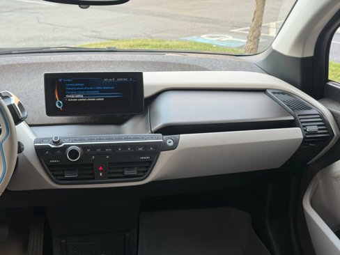 Used 2015 BMW i3 image 28