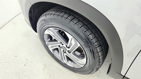 Used 2023 Hyundai Santa Fe SEL image 25