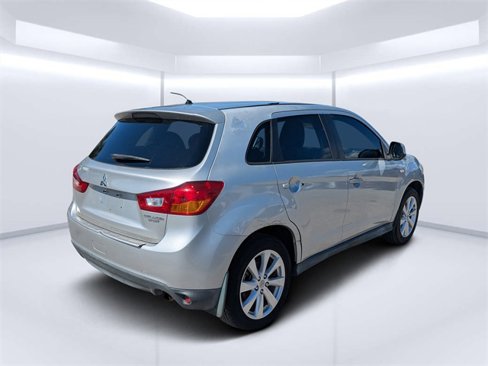 Used 2013 Mitsubishi Outlander Sport ES image 3