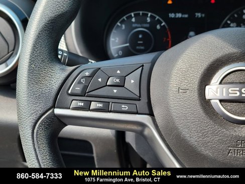 Used 2022 Nissan Kicks SV image 25