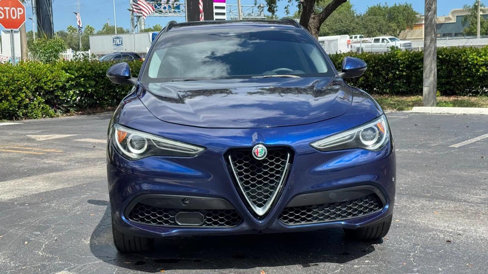 Used 2018 Alfa Romeo Stelvio Sport w/ Quick Order Package 22J Sport image 2