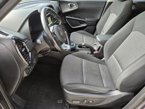 Used 2020 Kia Soul EX image 12