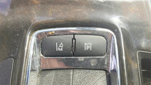 Used 2013 Lincoln MKS AWD image 27