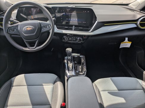 New 2025 Chevrolet Trax LT image 15