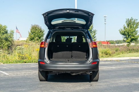 Used 2015 Toyota RAV4 LE image 10