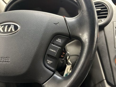 Used 2007 Kia Rondo EX w/ Premium Pkg image 27