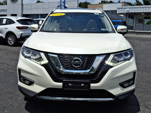 Used 2018 Nissan Rogue SL w/ Premium Package image 2