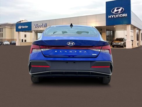 New 2025 Hyundai Elantra Hybrid image 6