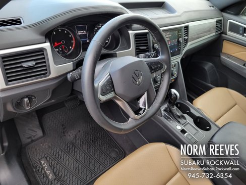 Used 2021 Volkswagen Atlas Cross Sport SE image 28