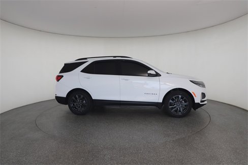 Used 2022 Chevrolet Equinox RS w/ Infotainment Package image 24