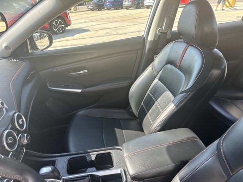 Used 2024 Nissan Sentra SR w/ SR Premium Package image 15