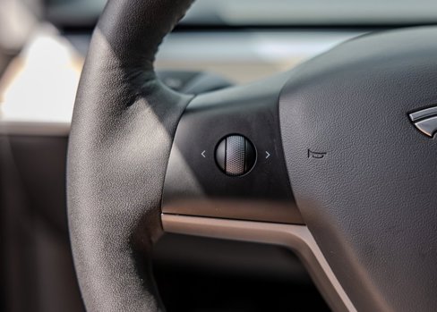 Used 2022 Tesla Model Y Performance image 6