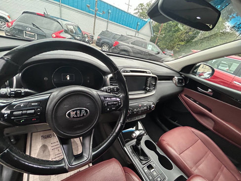 Used 2018 Kia Sorento SX image 5