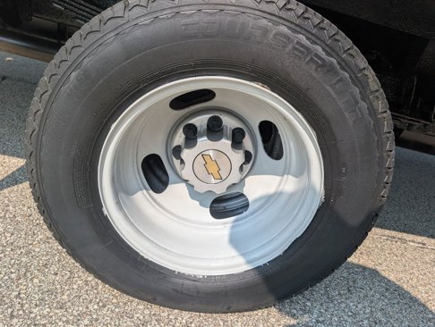 Used 2004 Chevrolet Express 3500 image 34