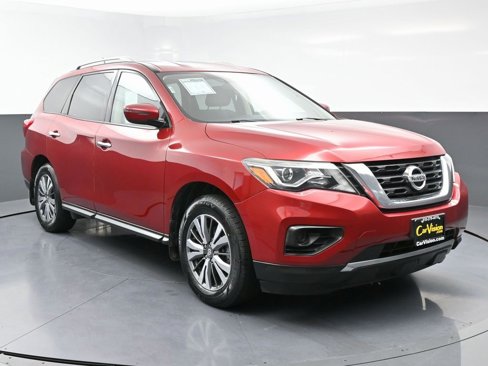 Used 2018 Nissan Pathfinder S image 3