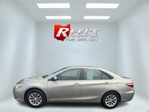 Used 2015 Toyota Camry LE image 39