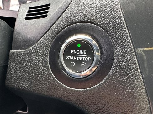 Used 2019 Ford Explorer XLT image 41