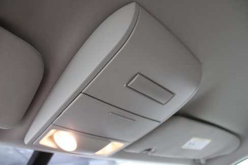 Used 2019 Dodge Grand Caravan SE w/ UConnect Hands-Free Group image 16