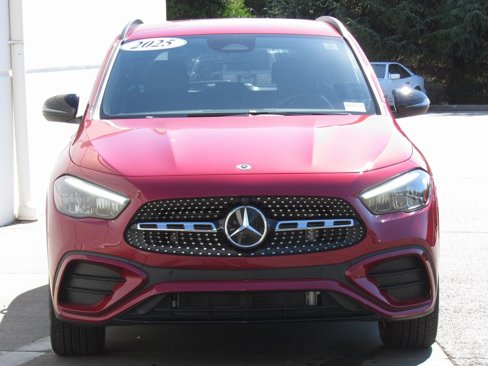 Certified 2025 Mercedes-Benz GLA 250 4MATIC image 3