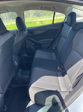 Used 2022 Subaru Impreza 2.0i Premium image 18