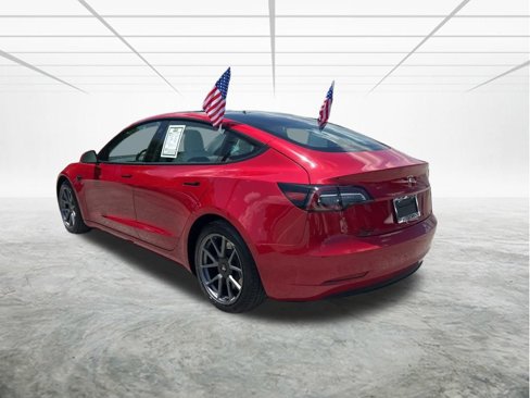 Used 2023 Tesla Model 3 Standard Range image 6
