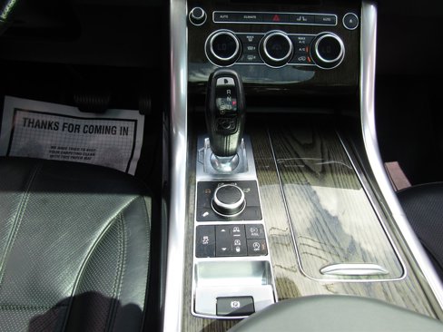 Used 2015 Land Rover Range Rover Sport HSE image 29