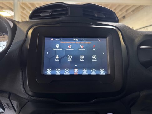 Used 2020 Jeep Renegade Altitude image 19