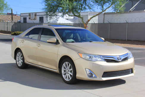 Used 2012 Toyota Camry XLE image 3