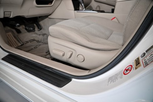 Used 2013 Toyota Camry image 17