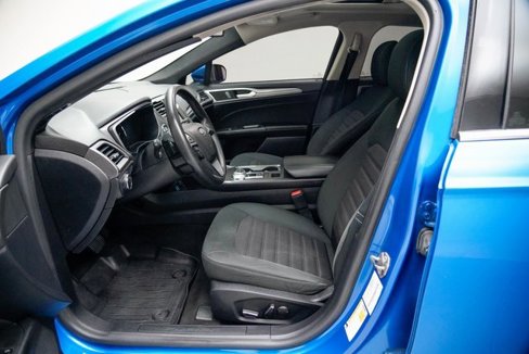 Used 2020 Ford Fusion SE image 23