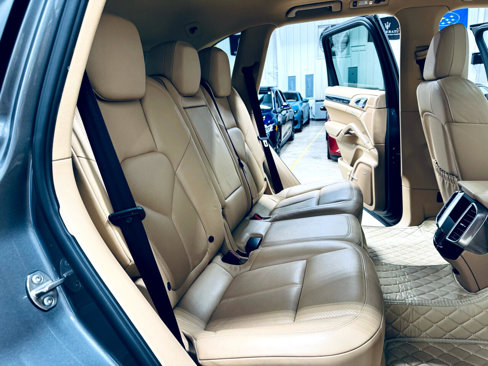 Used 2013 Porsche Cayenne image 37